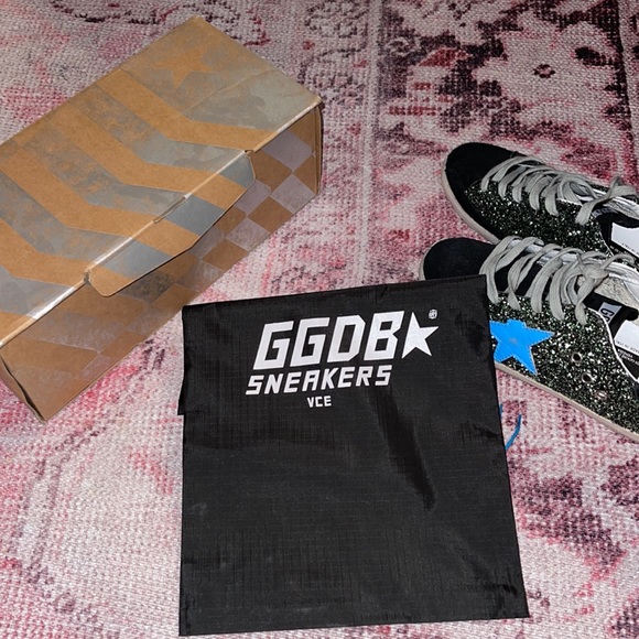 Authentic Golden Goose Superstar size 36 - Picture 5 of 7